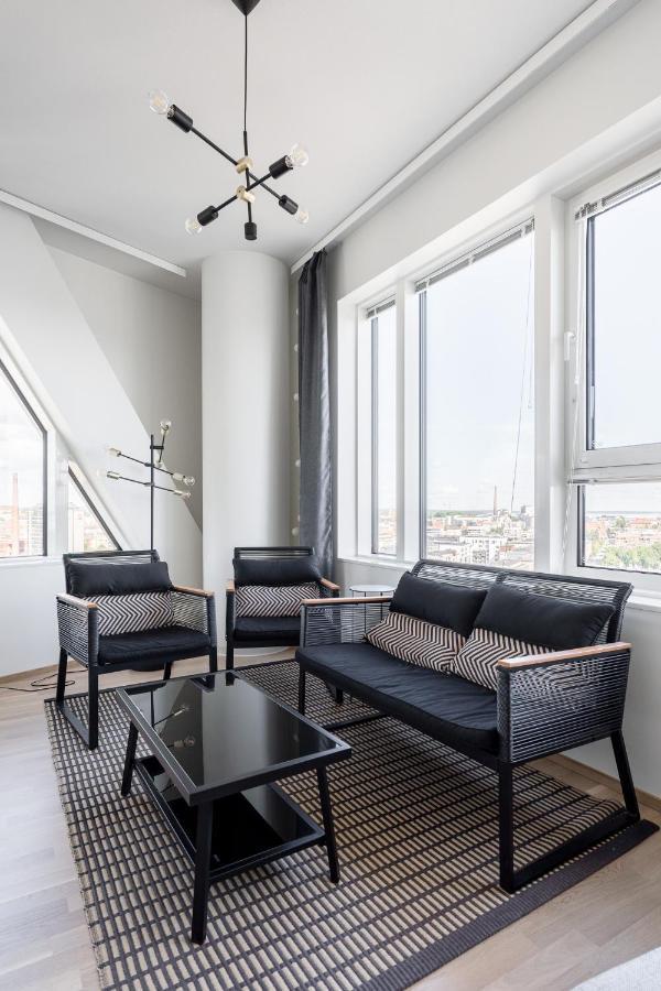 Stunning Views 11Th Floor 2Br Home With Sauna - Hosted By 2Ndhomes تامبير المظهر الخارجي الصورة
